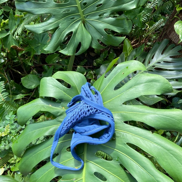 Posh Pua navy triangle set - Picture 9 of 9